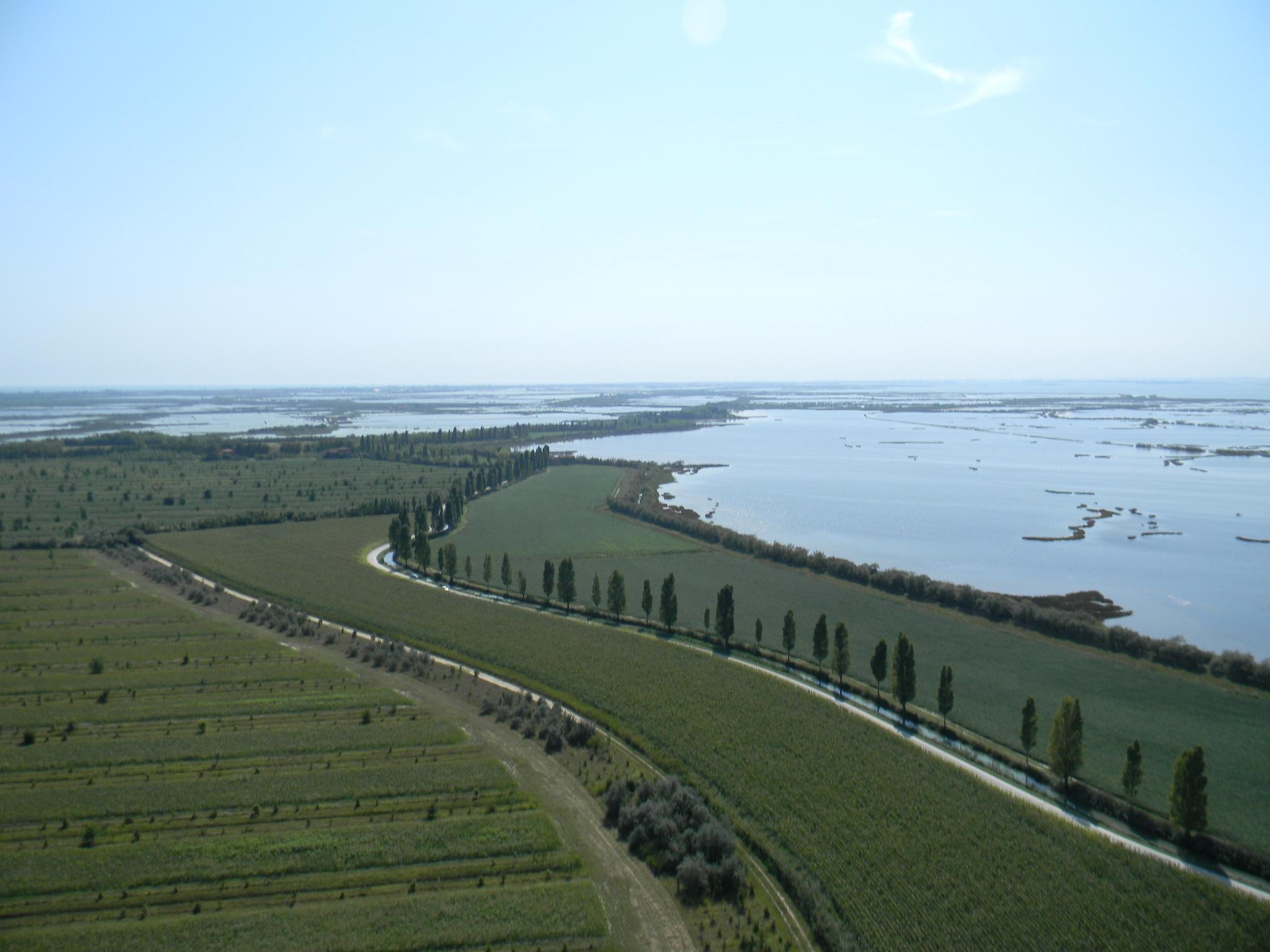 Giro-Laguna-tra-Cielo-Terra-e-Mare-visitando-la-Storia-in-Bici-e-Barca-tra-le-meraviglie-del-Veneto-