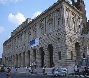 Il-palazzo-della-Gran-Guardia