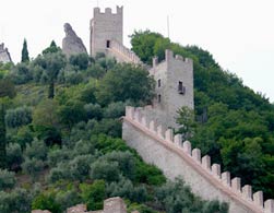 Marostica,-il-castello-e-la-partita-a-scacchi